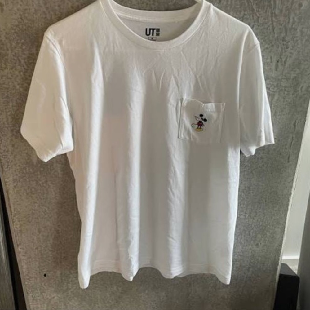 Uniqlo X Disney Mickey Mouse pocket T-shirt